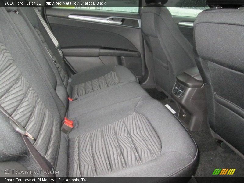 Ruby Red Metallic / Charcoal Black 2016 Ford Fusion SE