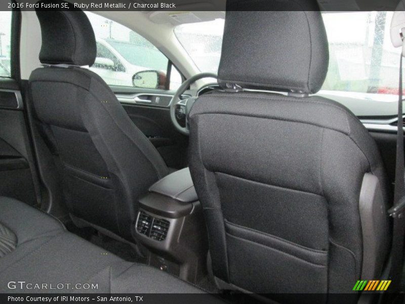 Ruby Red Metallic / Charcoal Black 2016 Ford Fusion SE