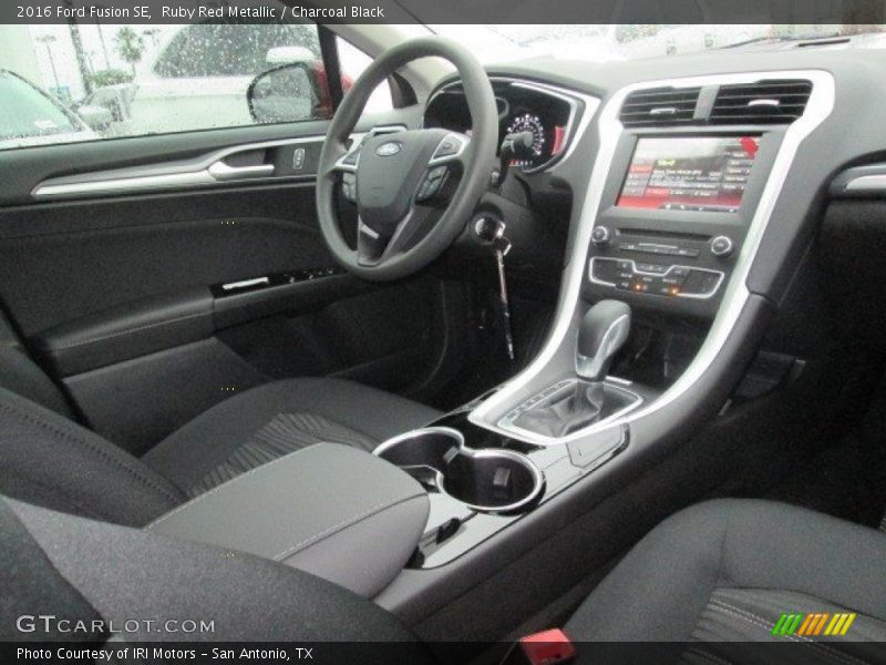 Ruby Red Metallic / Charcoal Black 2016 Ford Fusion SE