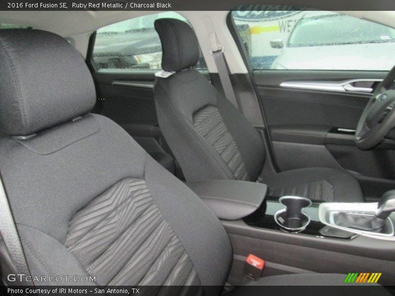 Ruby Red Metallic / Charcoal Black 2016 Ford Fusion SE