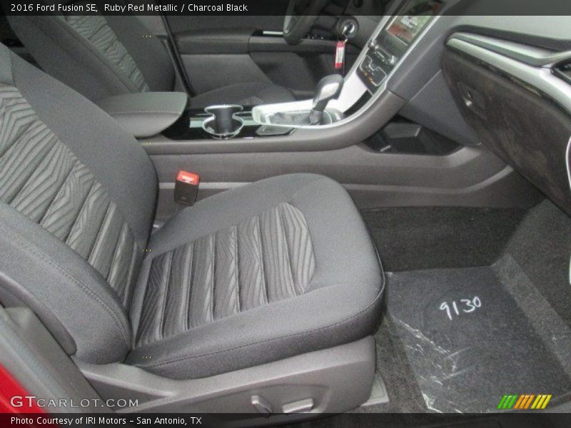 Ruby Red Metallic / Charcoal Black 2016 Ford Fusion SE