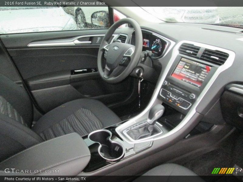 Ruby Red Metallic / Charcoal Black 2016 Ford Fusion SE