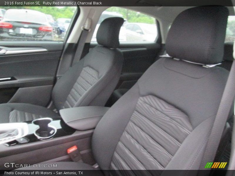 Ruby Red Metallic / Charcoal Black 2016 Ford Fusion SE