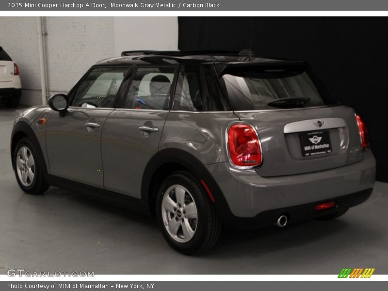Moonwalk Gray Metallic / Carbon Black 2015 Mini Cooper Hardtop 4 Door