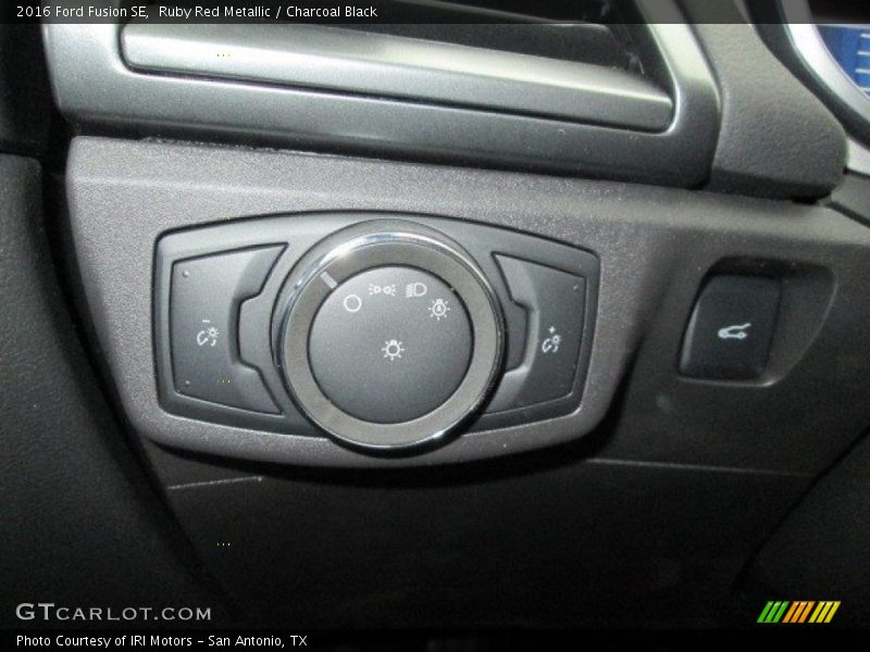 Ruby Red Metallic / Charcoal Black 2016 Ford Fusion SE