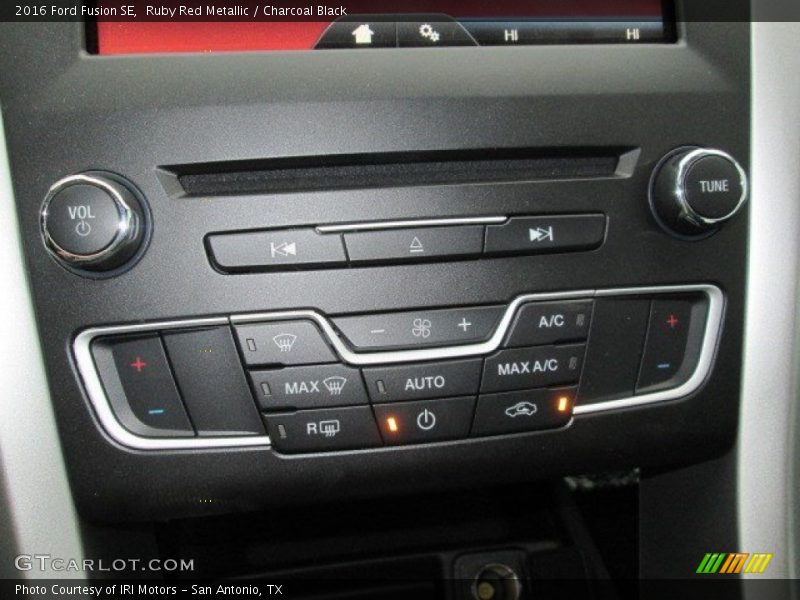 Ruby Red Metallic / Charcoal Black 2016 Ford Fusion SE