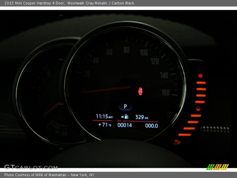 Moonwalk Gray Metallic / Carbon Black 2015 Mini Cooper Hardtop 4 Door