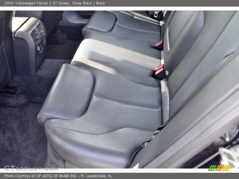 Deep Black / Black 2006 Volkswagen Passat 2.0T Sedan