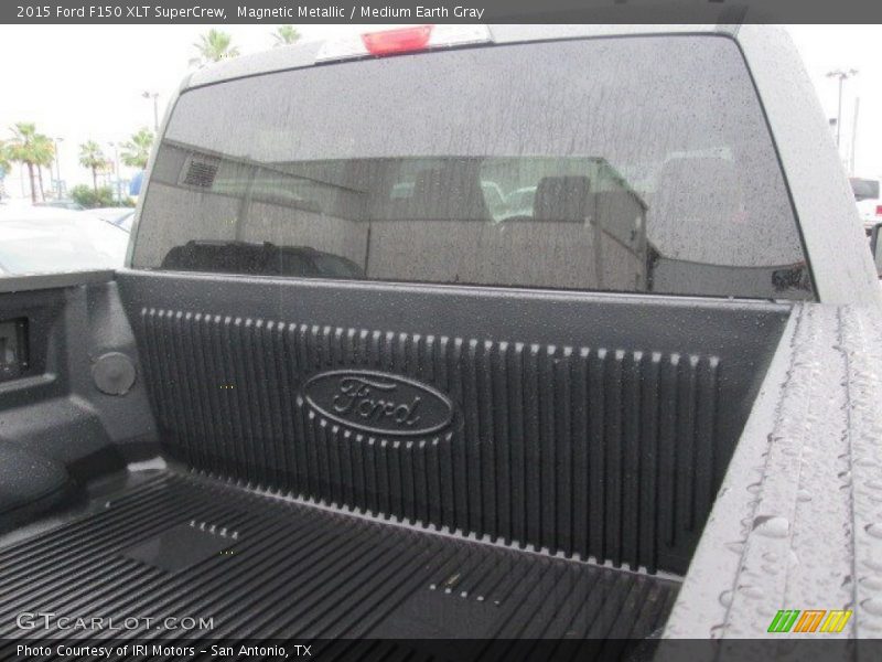 Magnetic Metallic / Medium Earth Gray 2015 Ford F150 XLT SuperCrew
