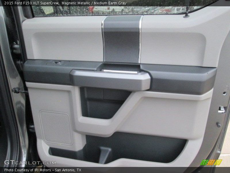 Magnetic Metallic / Medium Earth Gray 2015 Ford F150 XLT SuperCrew