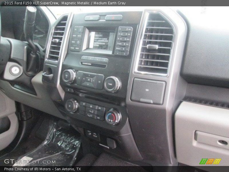 Magnetic Metallic / Medium Earth Gray 2015 Ford F150 XLT SuperCrew