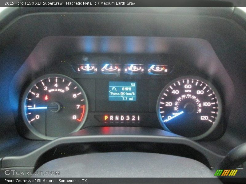 Magnetic Metallic / Medium Earth Gray 2015 Ford F150 XLT SuperCrew