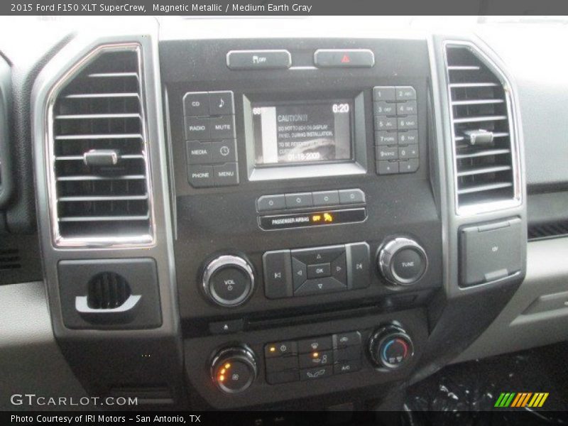 Magnetic Metallic / Medium Earth Gray 2015 Ford F150 XLT SuperCrew