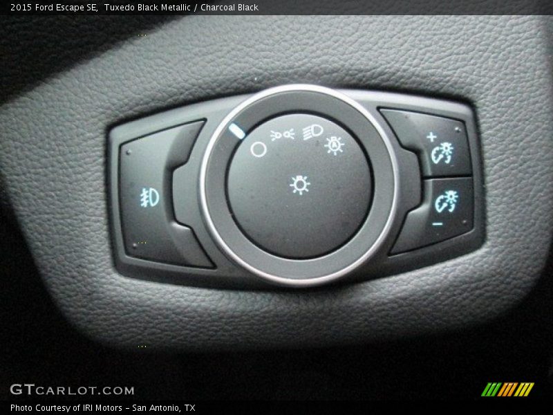 Tuxedo Black Metallic / Charcoal Black 2015 Ford Escape SE