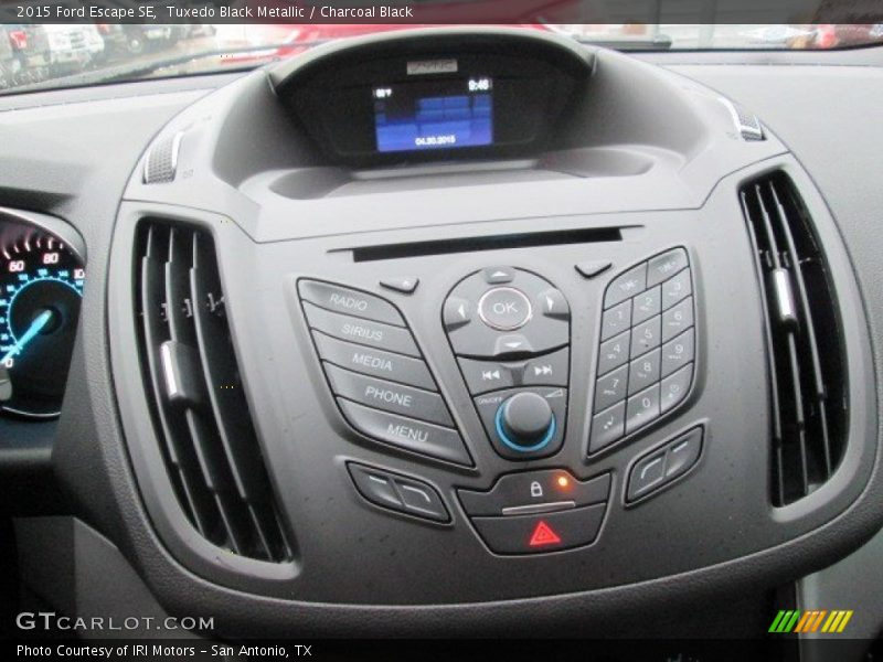 Tuxedo Black Metallic / Charcoal Black 2015 Ford Escape SE