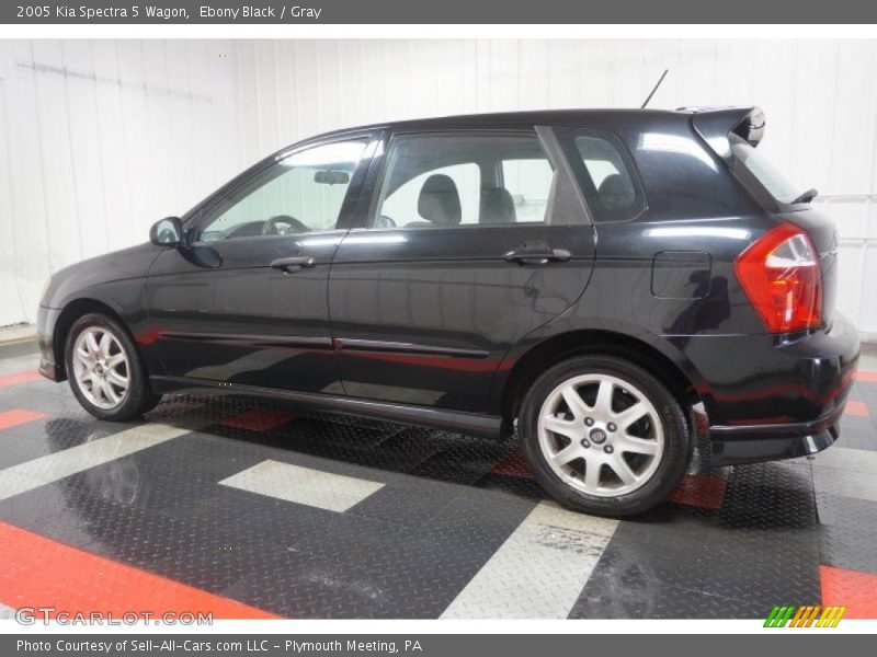 Ebony Black / Gray 2005 Kia Spectra 5 Wagon