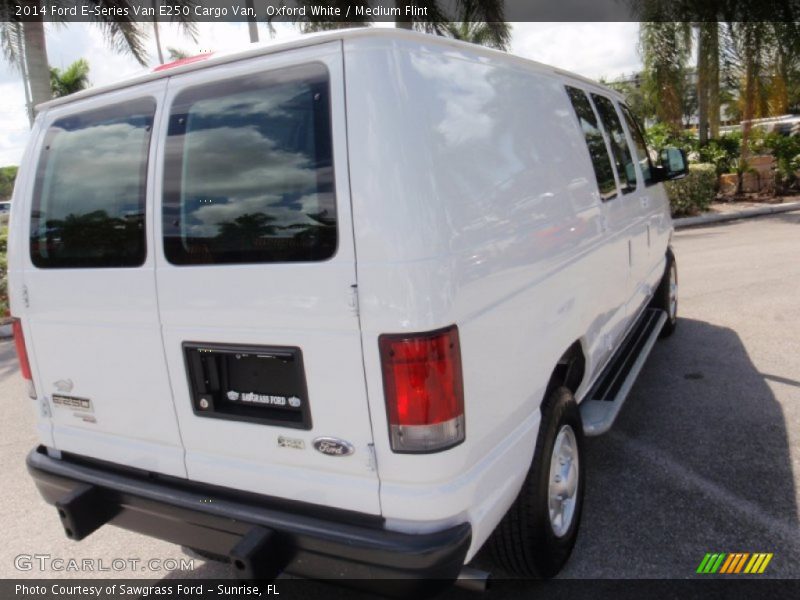 Oxford White / Medium Flint 2014 Ford E-Series Van E250 Cargo Van