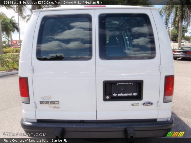 Oxford White / Medium Flint 2014 Ford E-Series Van E250 Cargo Van