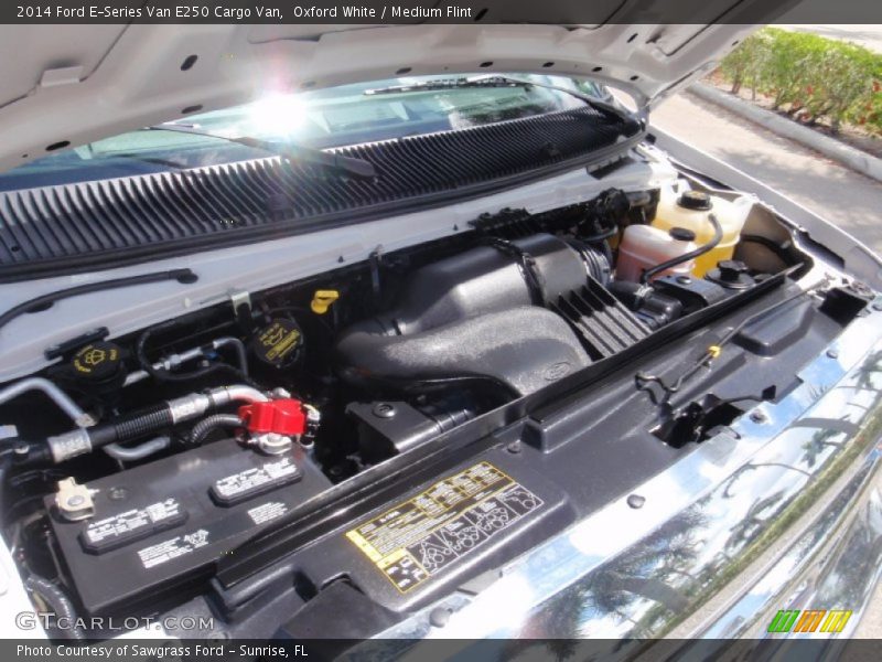 Oxford White / Medium Flint 2014 Ford E-Series Van E250 Cargo Van
