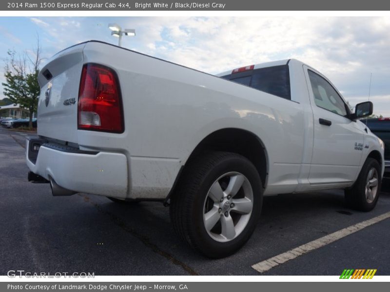 Bright White / Black/Diesel Gray 2014 Ram 1500 Express Regular Cab 4x4