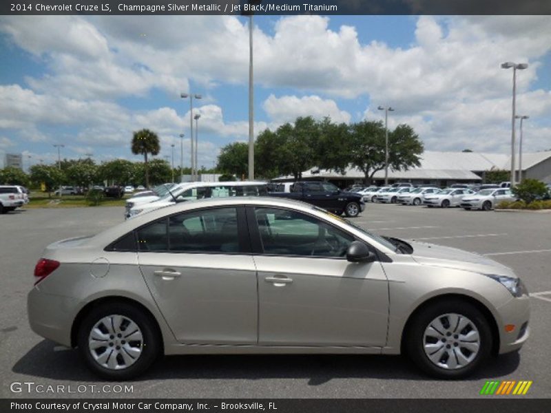 Champagne Silver Metallic / Jet Black/Medium Titanium 2014 Chevrolet Cruze LS