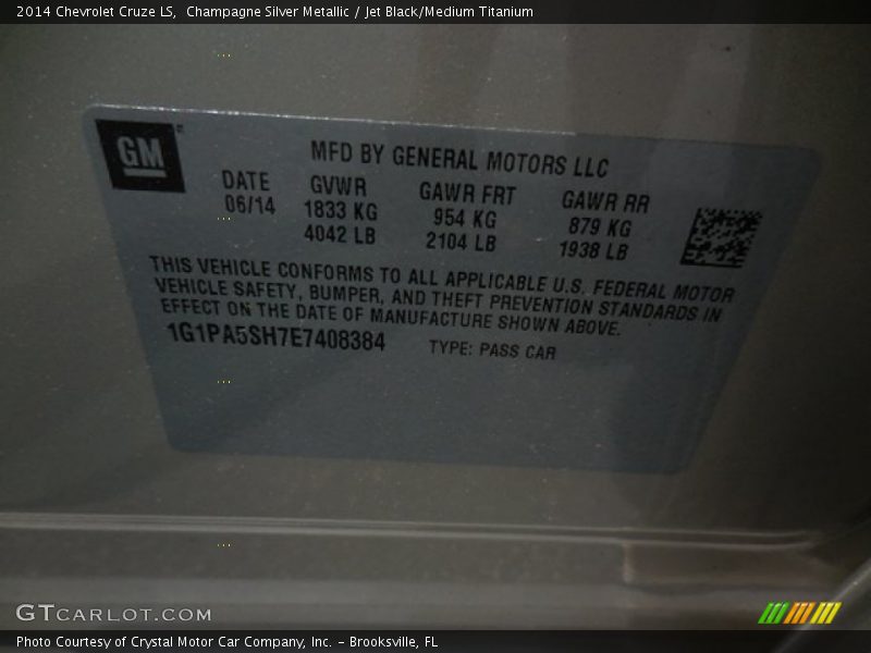 Champagne Silver Metallic / Jet Black/Medium Titanium 2014 Chevrolet Cruze LS