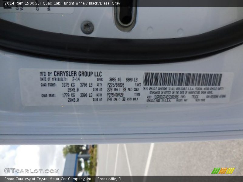 Bright White / Black/Diesel Gray 2014 Ram 1500 SLT Quad Cab