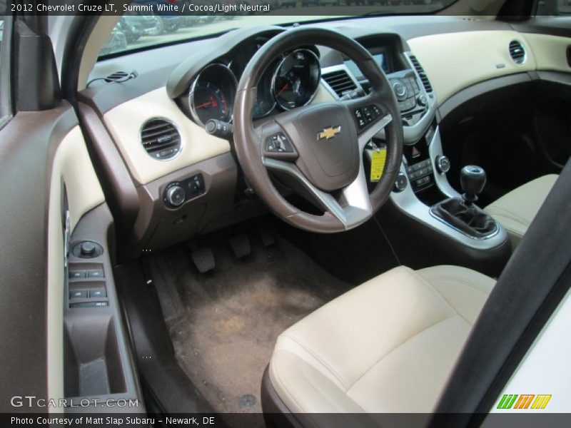 Summit White / Cocoa/Light Neutral 2012 Chevrolet Cruze LT