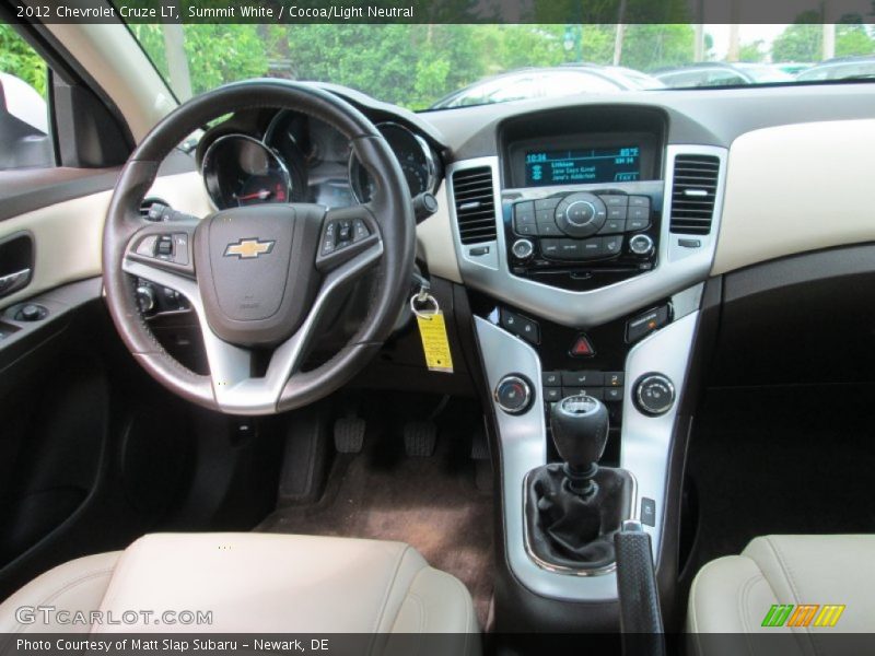Summit White / Cocoa/Light Neutral 2012 Chevrolet Cruze LT