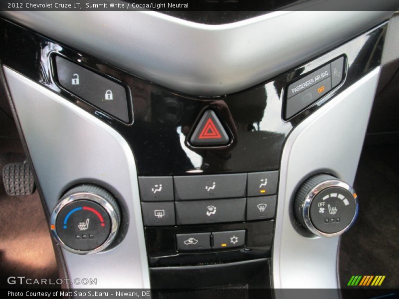 Summit White / Cocoa/Light Neutral 2012 Chevrolet Cruze LT