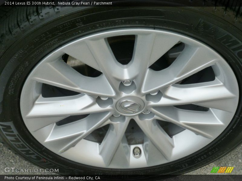  2014 ES 300h Hybrid Wheel