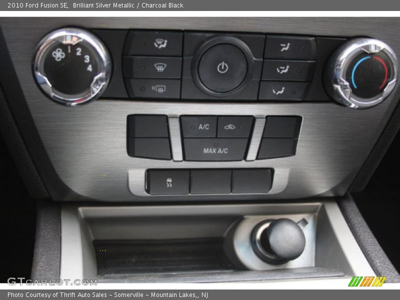 Brilliant Silver Metallic / Charcoal Black 2010 Ford Fusion SE