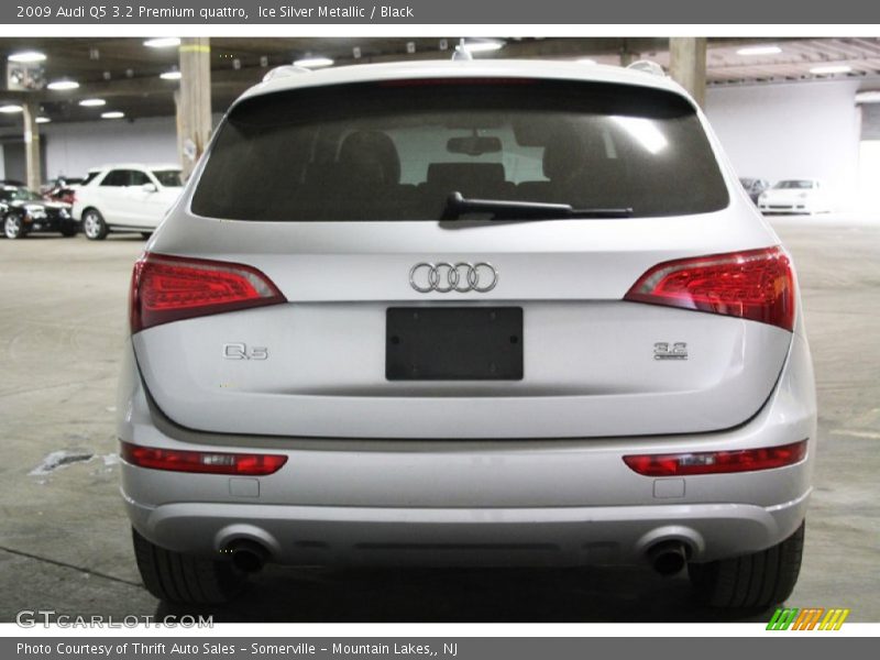 Ice Silver Metallic / Black 2009 Audi Q5 3.2 Premium quattro