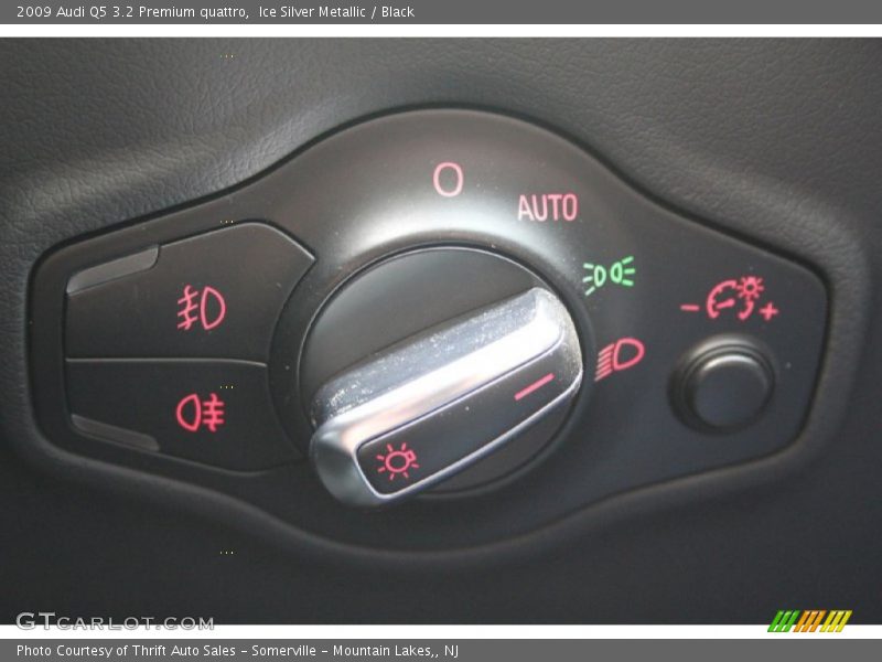 Ice Silver Metallic / Black 2009 Audi Q5 3.2 Premium quattro