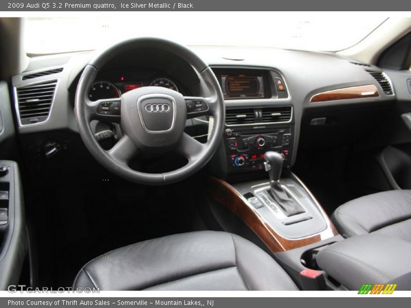 Ice Silver Metallic / Black 2009 Audi Q5 3.2 Premium quattro