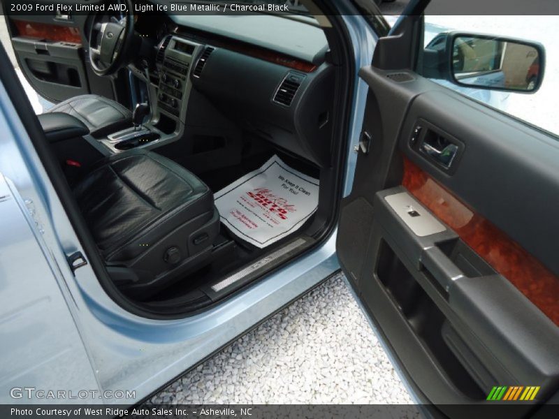 Light Ice Blue Metallic / Charcoal Black 2009 Ford Flex Limited AWD