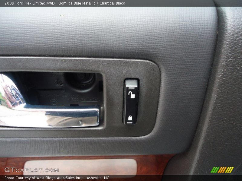 Light Ice Blue Metallic / Charcoal Black 2009 Ford Flex Limited AWD