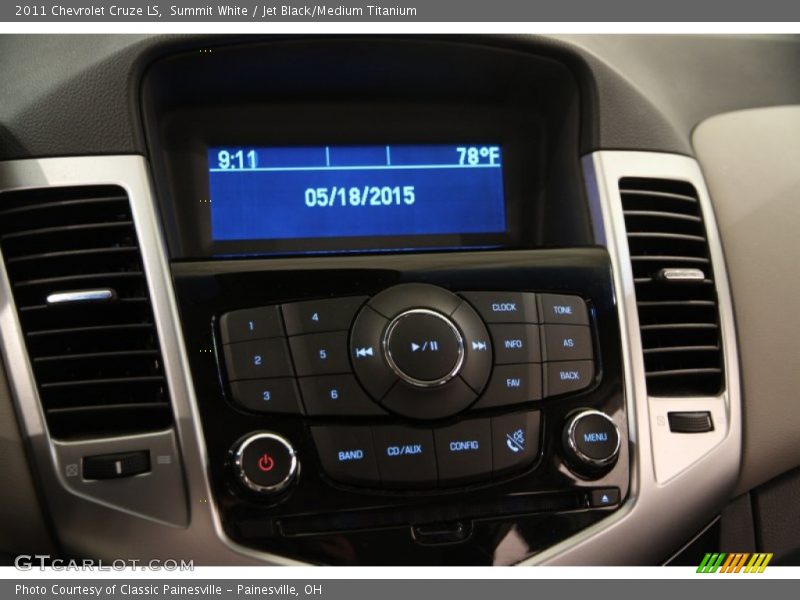 Summit White / Jet Black/Medium Titanium 2011 Chevrolet Cruze LS