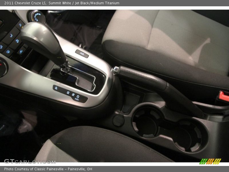Summit White / Jet Black/Medium Titanium 2011 Chevrolet Cruze LS