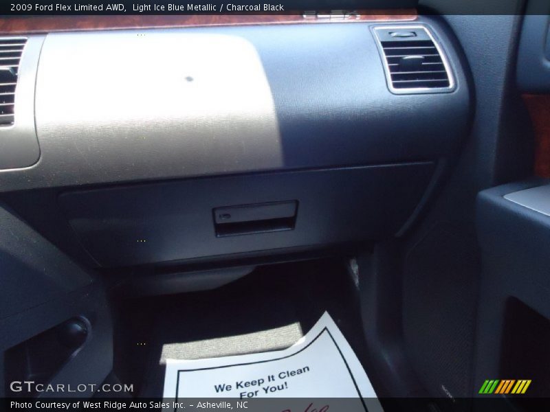 Light Ice Blue Metallic / Charcoal Black 2009 Ford Flex Limited AWD