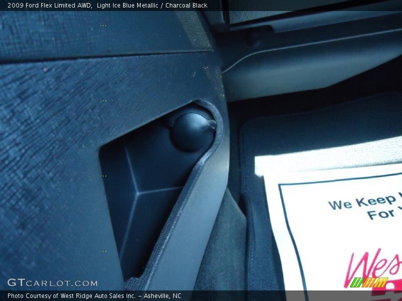 Light Ice Blue Metallic / Charcoal Black 2009 Ford Flex Limited AWD