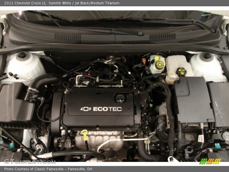 Summit White / Jet Black/Medium Titanium 2011 Chevrolet Cruze LS