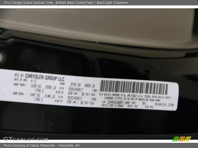 Brilliant Black Crystal Pearl / Black/Light Graystone 2011 Dodge Grand Caravan Crew