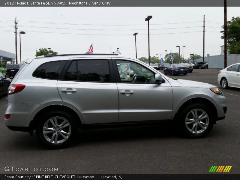 Moonstone Silver / Gray 2012 Hyundai Santa Fe SE V6 AWD