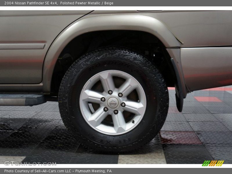 Polished Pewter Metallic / Beige 2004 Nissan Pathfinder SE 4x4