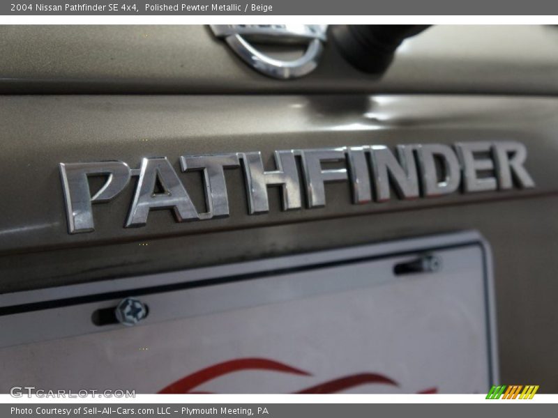 Polished Pewter Metallic / Beige 2004 Nissan Pathfinder SE 4x4