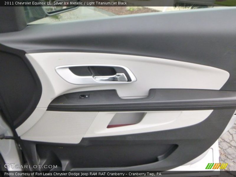 Silver Ice Metallic / Light Titanium/Jet Black 2011 Chevrolet Equinox LS
