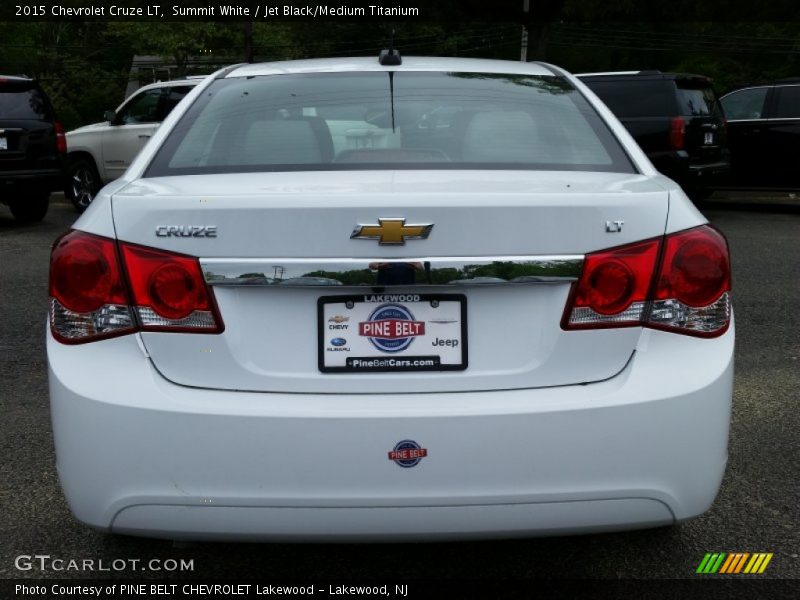Summit White / Jet Black/Medium Titanium 2015 Chevrolet Cruze LT