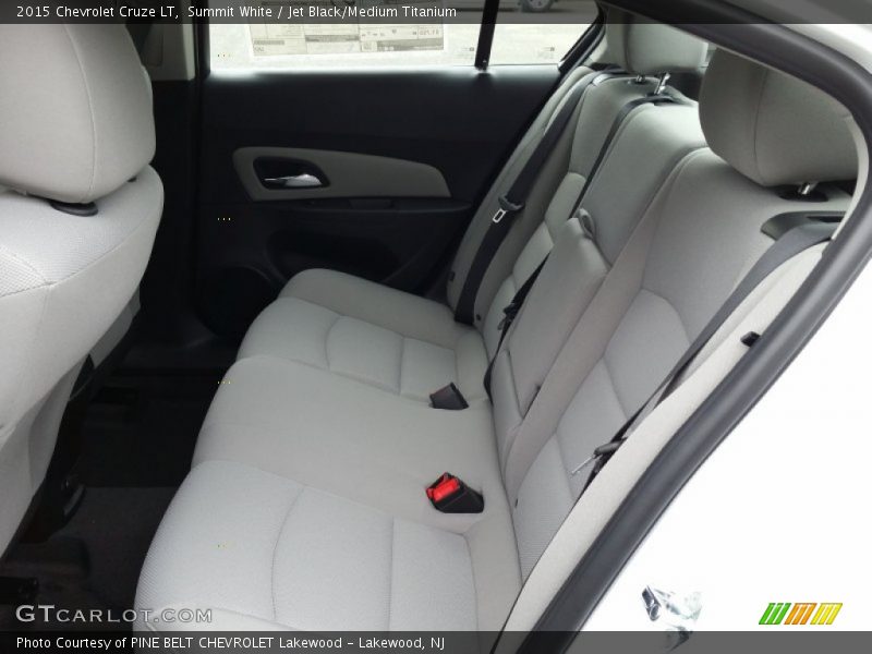 Summit White / Jet Black/Medium Titanium 2015 Chevrolet Cruze LT