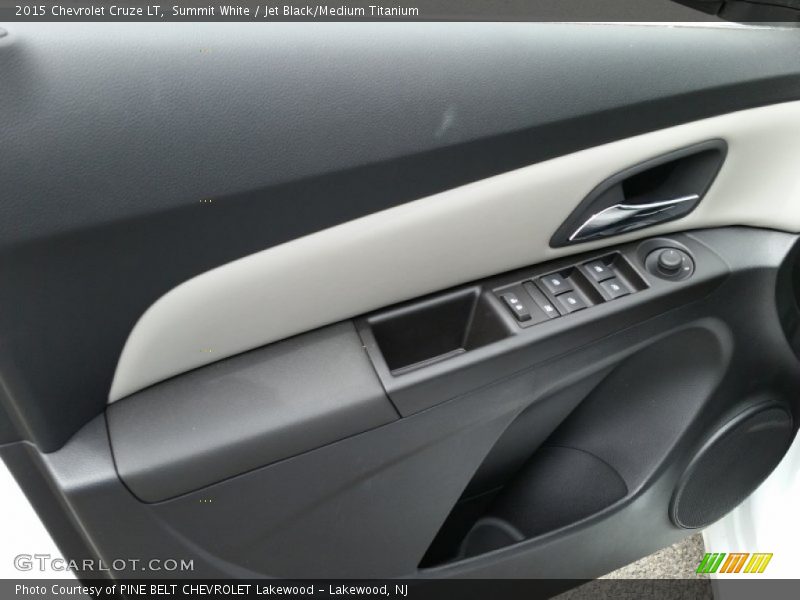 Summit White / Jet Black/Medium Titanium 2015 Chevrolet Cruze LT